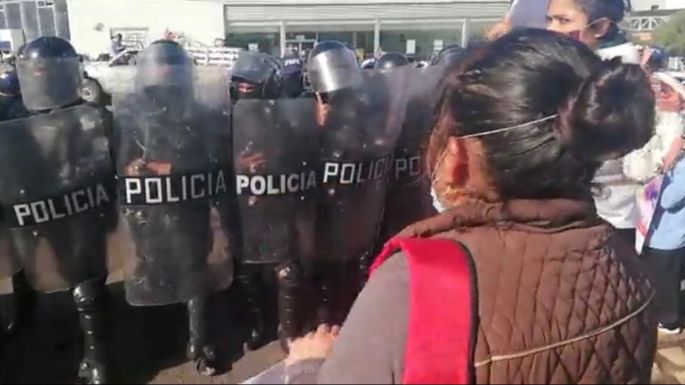 Reprimen protesta de familiares de desaparecidos en Guanajuato