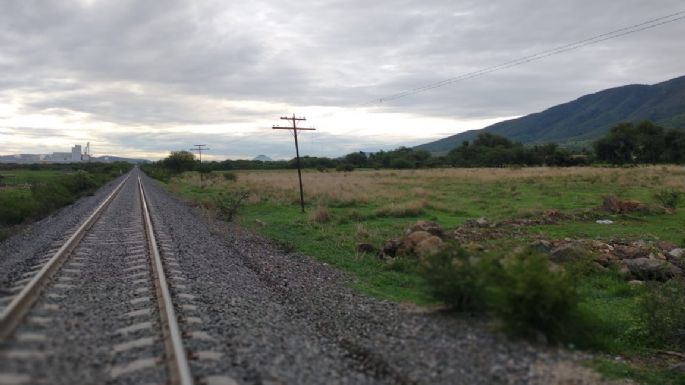 Piden a alcalde de Casa Blanca, Jalisco, negar permiso a IEnova para terminal de combustible