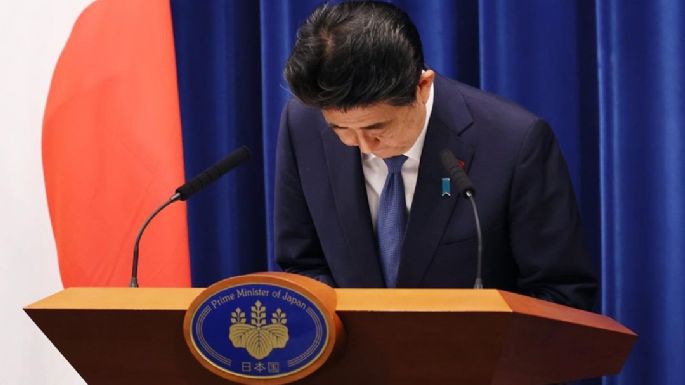 El primer ministro de Japón Shinzo Abe anuncia su dimisión por motivos de salud