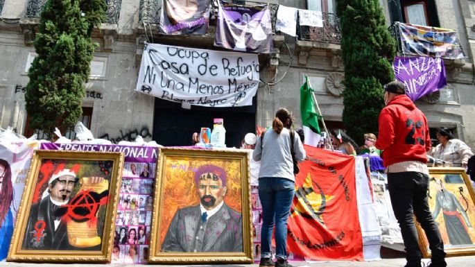 Sánchez Cordero ofrece a colectivos de mujeres ayuda para 'destrabar” sus casos