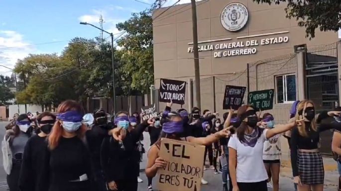 "Un violador no será gobernador" claman feministas ante FGE de Guerrero por caso de Felix Salgado