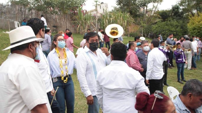 Con mariachi y banda regional, Salgado Macedonio festeja cumpleaños en Chilpancingo