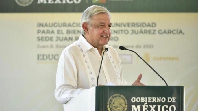 México acepta reducción de vacunas Pfizer y destinarlas a países pobres: AMLO