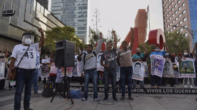 Denuncia por filtración de Caso Ayotzinapa es solo contra servidores públicos, dice Sánchez Cordero