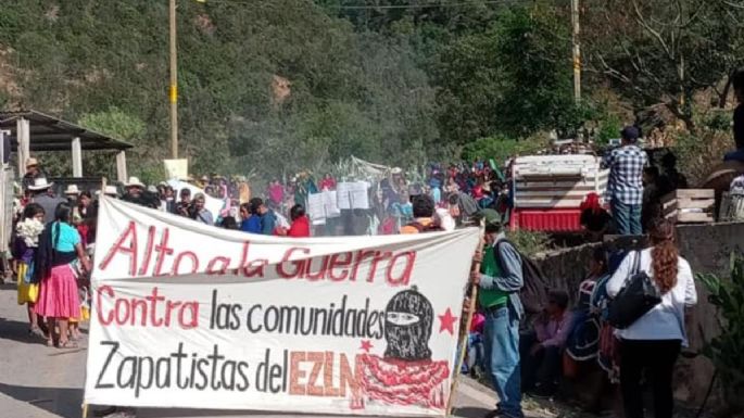 Con megaproyectos, gobierno respalda el despojo "mediante la militarización": zapatistas