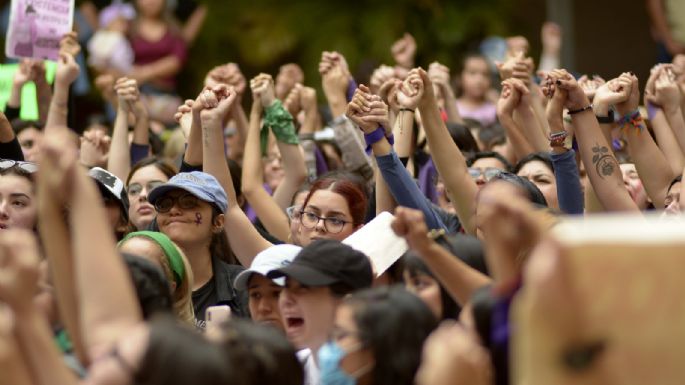 Aumenta 540 pesos mensuales el apoyo a mujeres en situación de violencia de género en CDMX