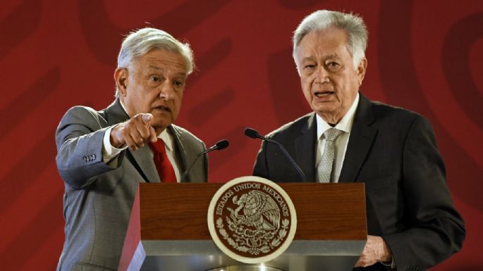 AMLO propone reforma para que CFE genere 54% del consumo eléctrico nacional