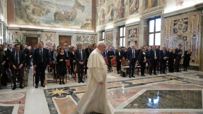 El Papa defiende la objeción de conciencia ante el aborto y pide a farmacéuticos no ser "cómplices"