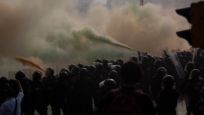 Marcha por el 2 de octubre deja 5 policías lesionados, pintas, destrozos...