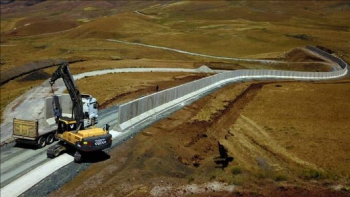 Muros de arena encierran al mundo