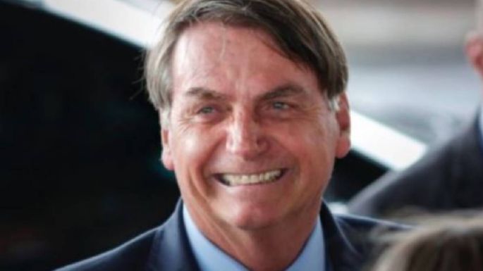 Facebook retira un vídeo de Bolsonaro en el que vincula la vacuna del coronavirus con el sida