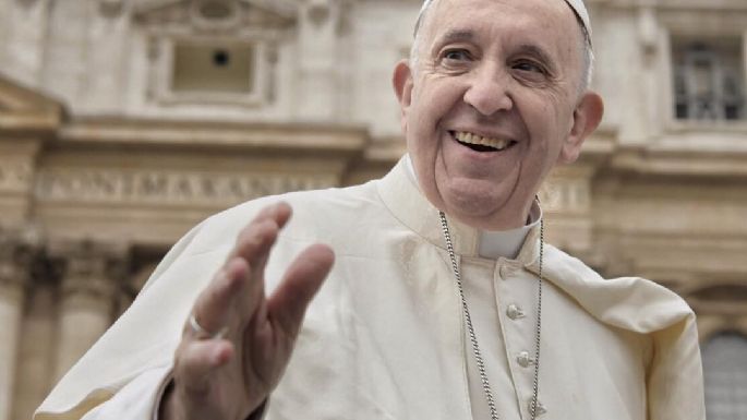 Papa Francisco recibió tercera dosis de vacuna contra el covid-19