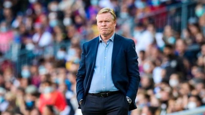 Barcelona destituye a Ronald Koeman como su entrenador