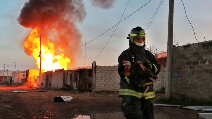 Barbosa advierte que irá por huachigaseros tras explosiones en Xochimehuacán