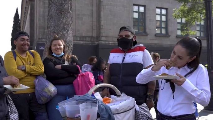 Así respondió Claudia Sheinbaum a las críticas por el video en el que come tacos de canasta