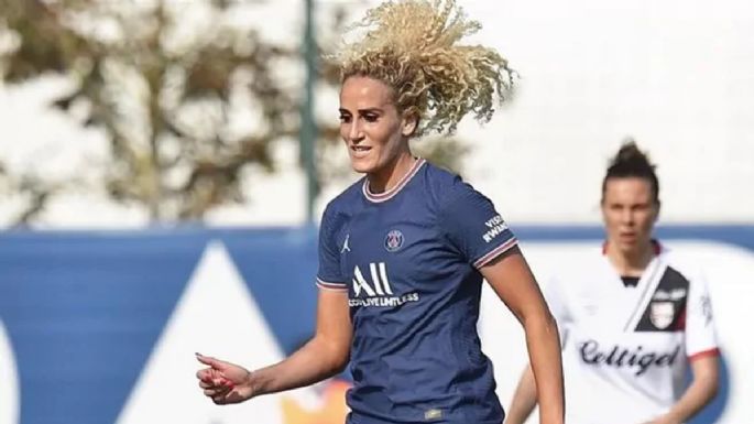 Kheira Hamraoui, futbolista del PSG, narra cómo fue golpeada con una barra de hierro