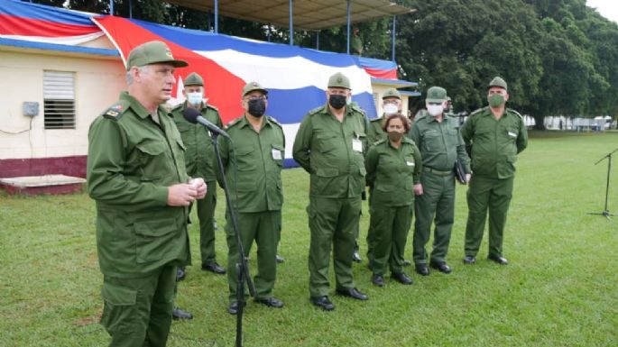 El presidente de Cuba felicita a Maduro por la "contundente victoria" en las elecciones
