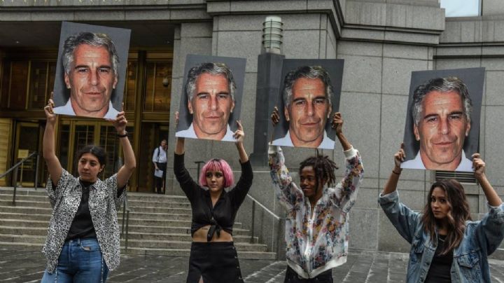 La Oficina de Prisiones de EU sugiere que el suicidio de Jeffrey Epstein pudo haberse previsto