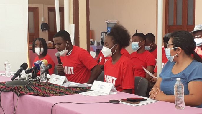 Haitianos exigen mesa de diálogo a INM, Comar y ACNUR; piden frenar discriminación y racismo