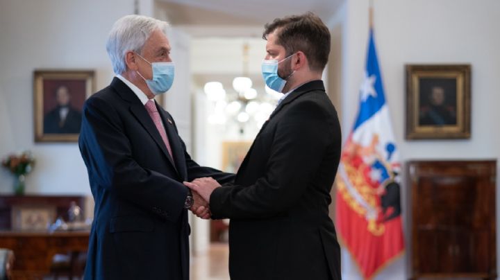 Piñera recibe a Boric en el Palacio de La Moneda para coordinar la transición