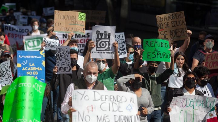 Conflicto en el CIDE: Ante el empecinamiento de Álvarez-Buylla, la ruta de los amparos