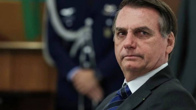 Cierre de cuentas por difundir noticias falsas es parte de "la dictadura" de la izquierda: Bolsonaro