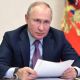 Trump dice que está "decepcionado" con Putin, pero recalca que no ha "terminado" sus lazos con él