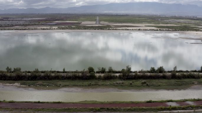 Semarnat condena “actos de provocación” en asamblea sobre Lago de Texcoco