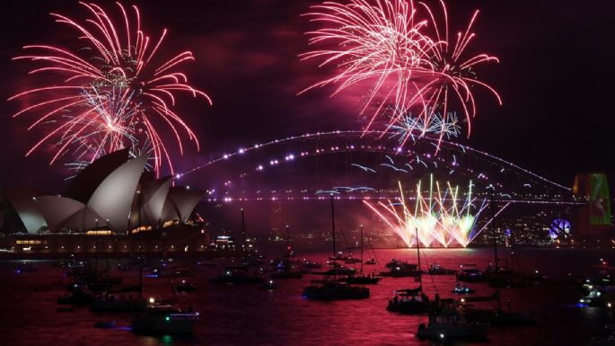 El mundo celebra confinado y con toque de queda el Año Nuevo