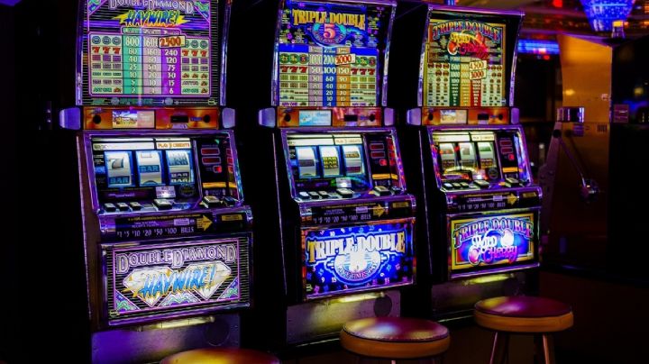 Golpe a casinos: no habrá permisos para operar apuestas con juegos de azar ni máquinas tragamonedas