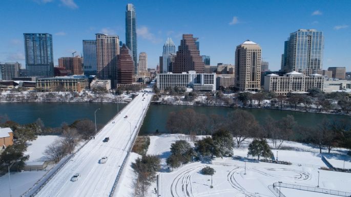 Una tormenta de nieve "sin precedentes" afecta a gran parte de Estados Unidos