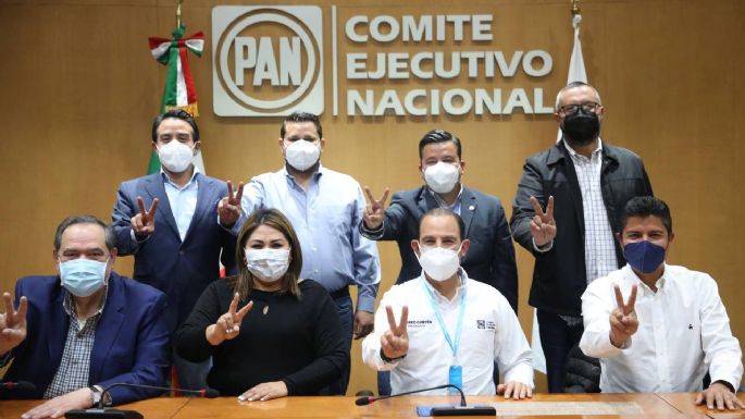 Entre jaloneo, PAN elige a Eduardo Rivera como candidato a la alcaldía de Puebla