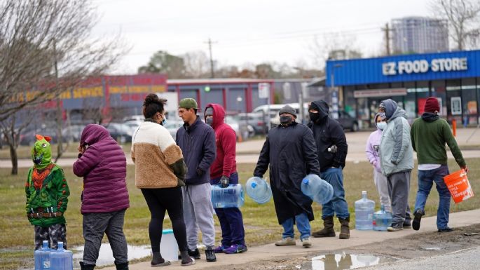 Tras los apagones, Texas insta a unos 7 millones de residentes a "hervir agua" antes de consumirla