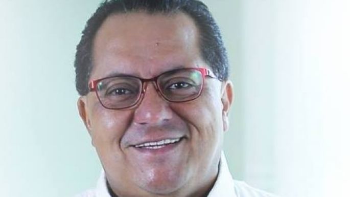 Manuel Andrade, exgobernador de Tabasco, deja al PRI y busca alcaldía con el PRD