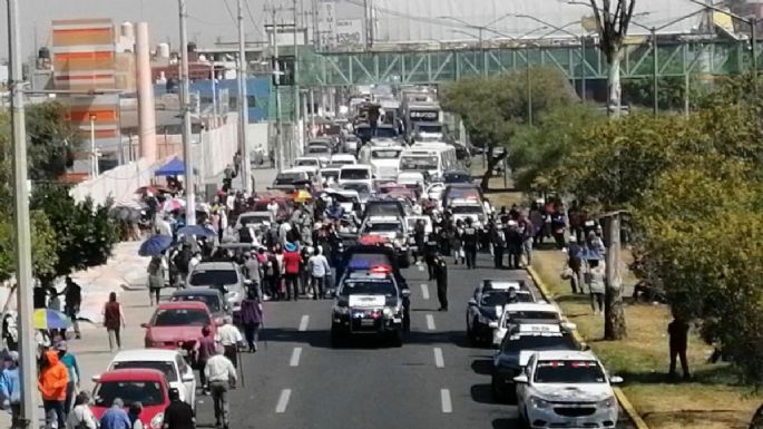 Adultos mayores de Ecatepec enfurecen por falta de vacunas contra covid-19