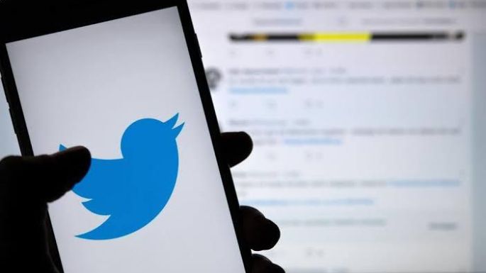 Rusia amenaza con bloquear acceso a Twitter durante una semana si no retira "contenido ilegal"