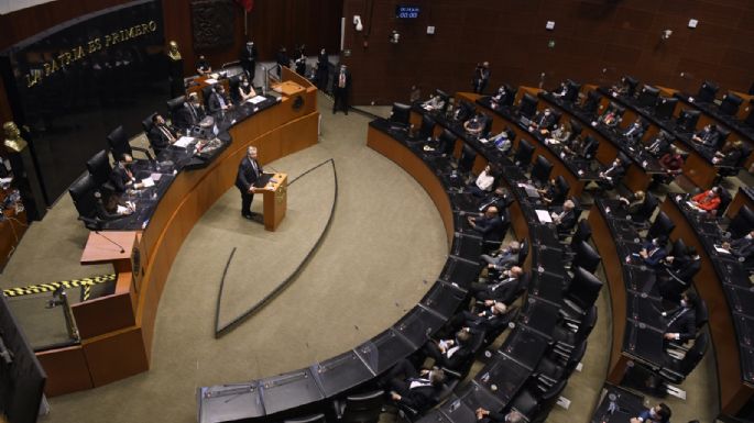 Senadores de oposición se inconforman contra decreto sobre propaganda de revocación de mandato