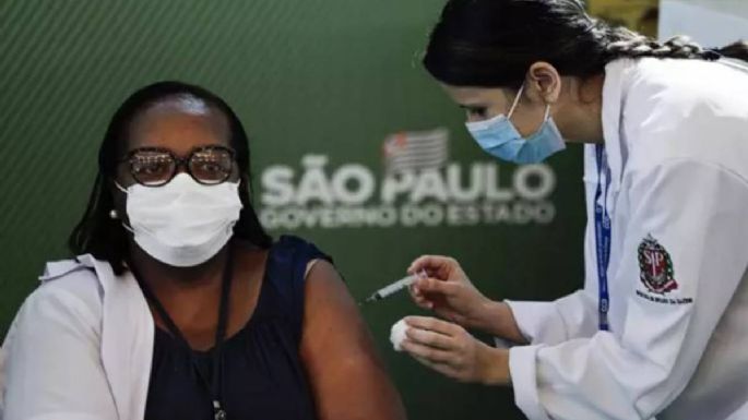 Brasil pide anticipar entrega de vacunas por Covax ante "dramática" situación por covid-19