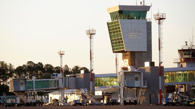 Por covid-19, Argentina suspende vuelos procedentes de Brasil, Chile y México