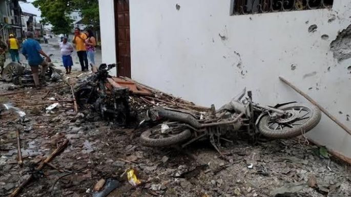 Coche bomba estalla en el oeste de Colombia