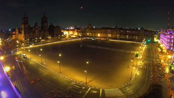 Integrantes de Frena abandonan su campamento en el Zócalo