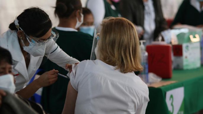 La CDMX inicia vacunación contra covid-19 en Miguel Hidalgo con alta demanda