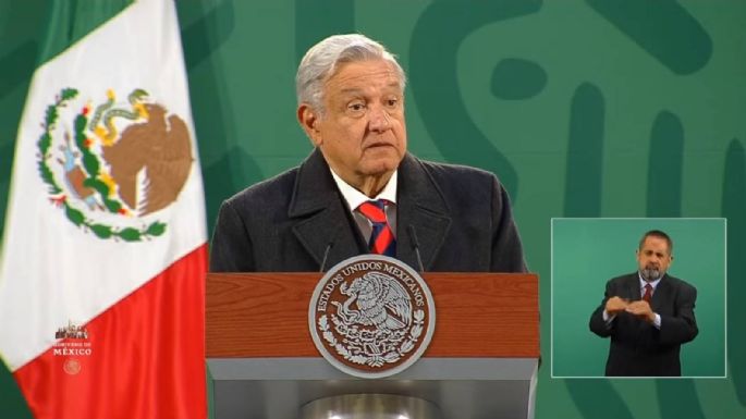 "Muro de paz" evitó caer en la trampa de la violencia; policías resistieron "estoicamente": AMLO