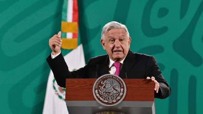 Le Monde critica la "hiper presidencia" de López Obrador