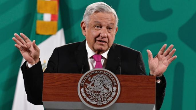 Un atentado a la democracia, el retiro de candidaturas a Salgado y Morón: AMLO