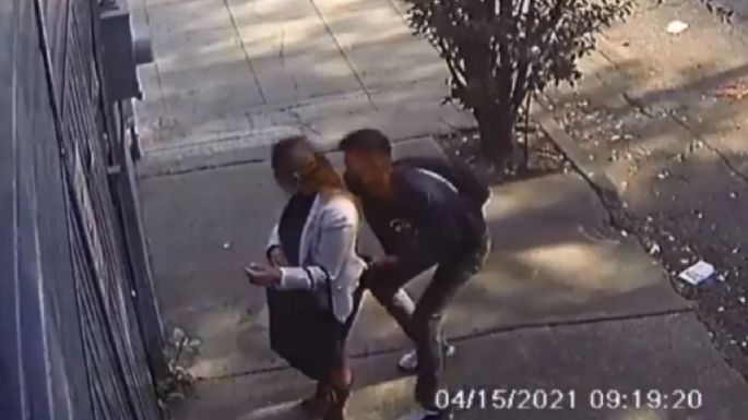 Mujer es agredida sexualmente por un hombre en la CDMX y es captado en video