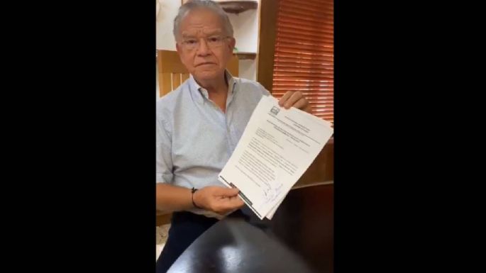 Andrés Granier presume su registro como candidato del PRI a la alcaldía de Tabasco