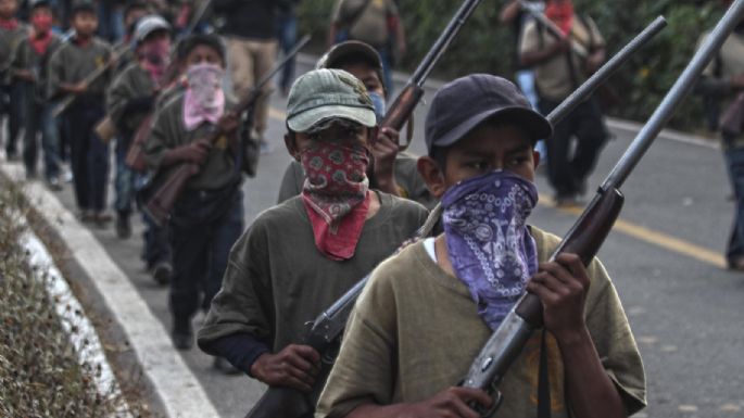 López Obrador envía mensaje a niños armados de Guerrero