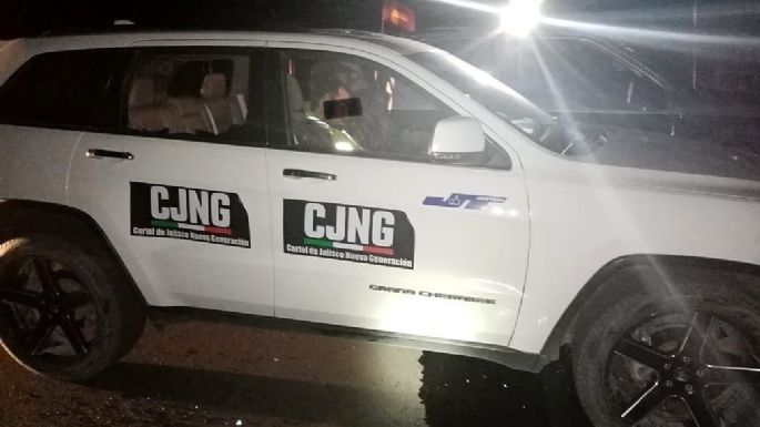 Roban camioneta a candidato y le rotulan insignias del CJNG en Zacatecas