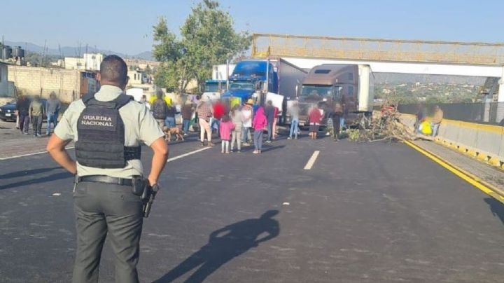 Reabren la autopista México-Puebla tras siete horas de bloqueo